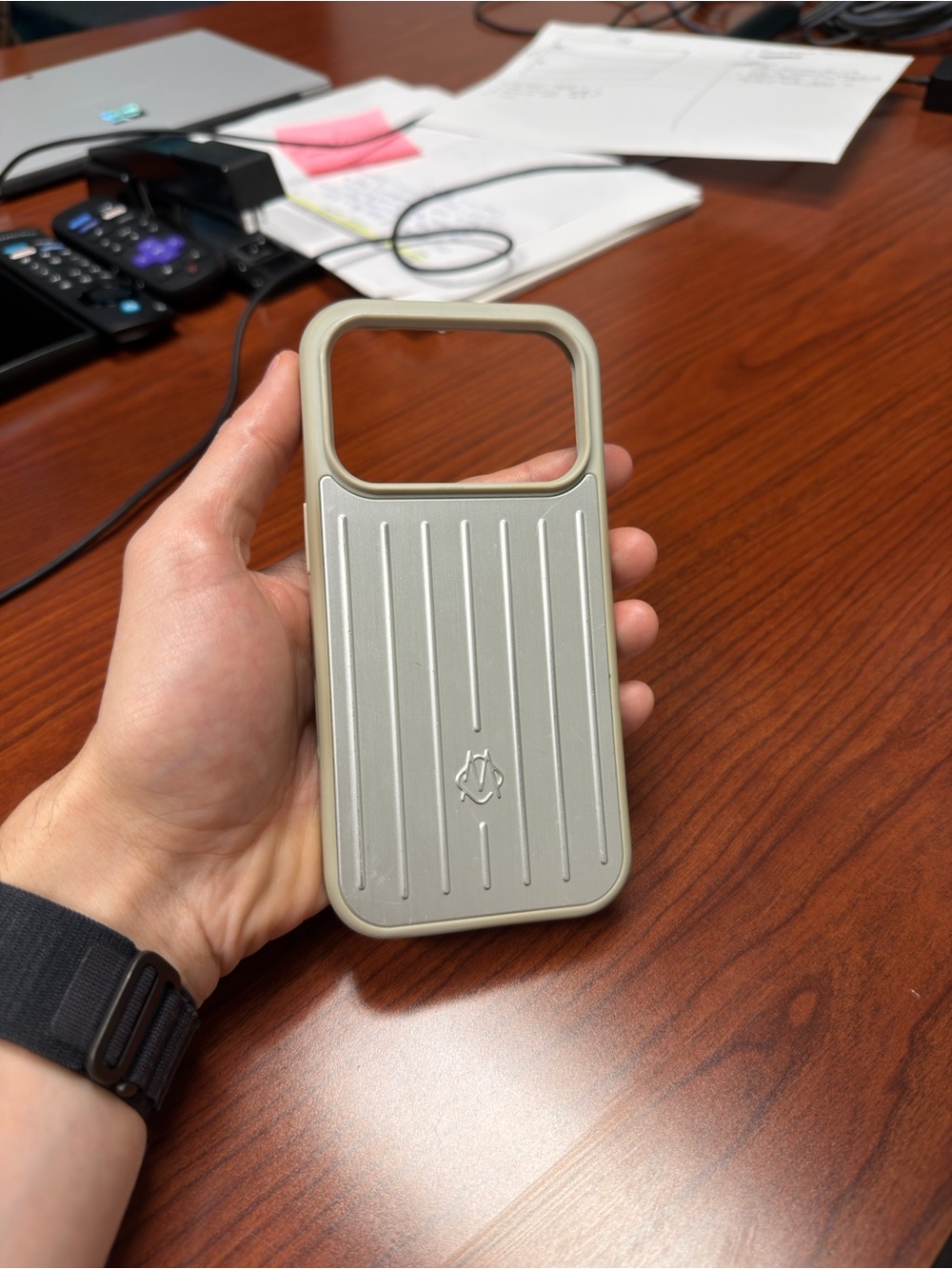 RIMOWA Silver Ribbed MagSafe-Compatible Phone Case with Handle